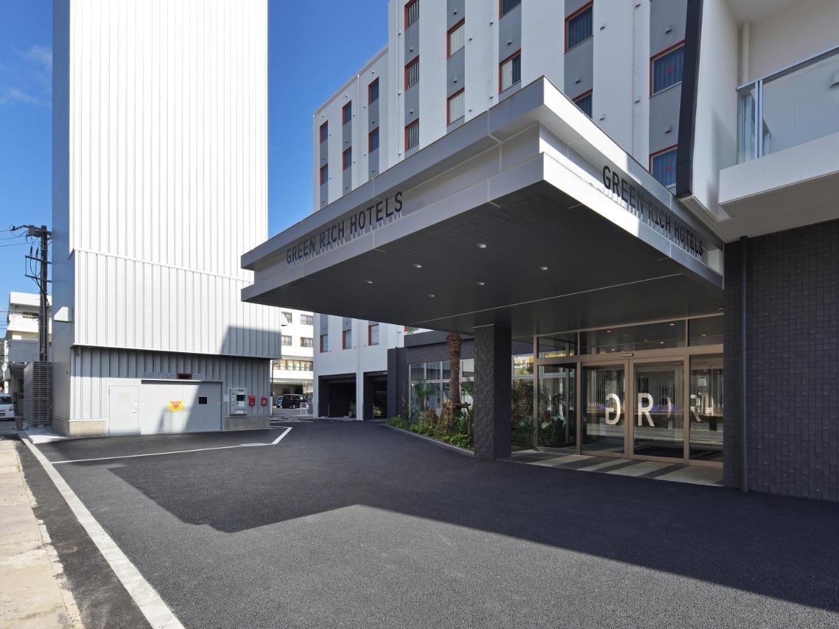 Green Rich Hotel Okinawa Nago Exterior foto