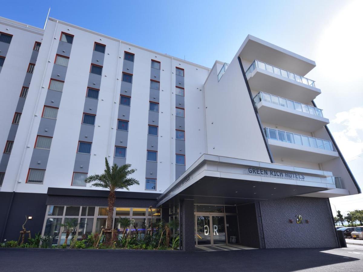 Green Rich Hotel Okinawa Nago Exterior foto